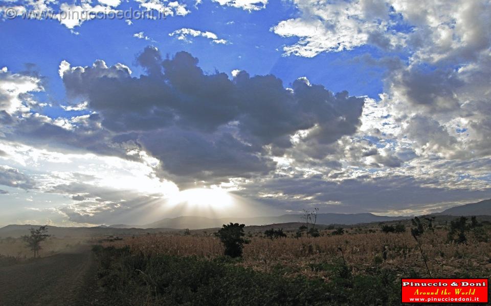 Ethiopia - 346 - Tramonto.jpg